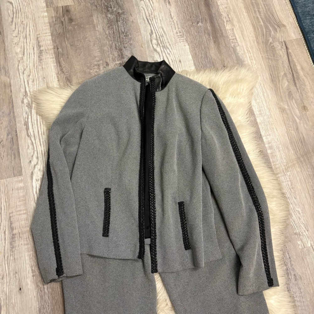 Katherine Kelly suit jacket & pants gray w/ black braided leather trim sz sm 4/6